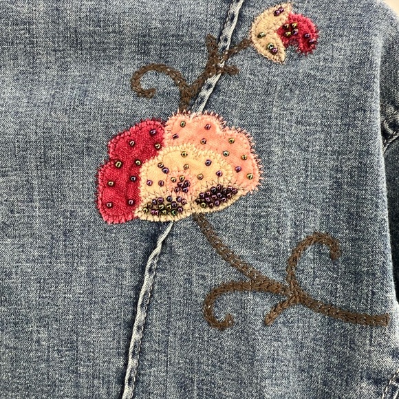 Out of the Blue J. Jill denim collarless embroidered beaded button up top M - Picture 7 of 10